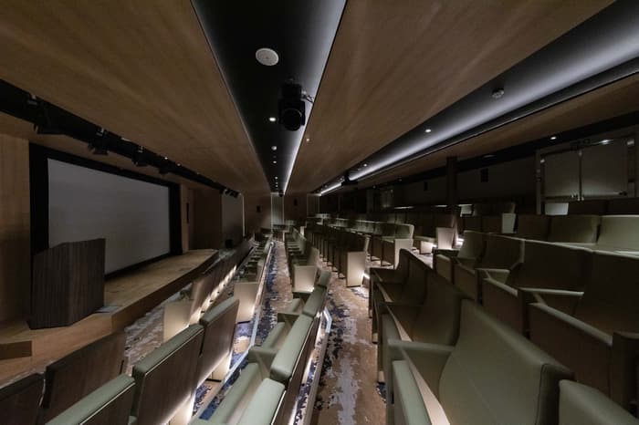 Quark Expeditions_World Explorer_Lecture Theater _3_.jpg